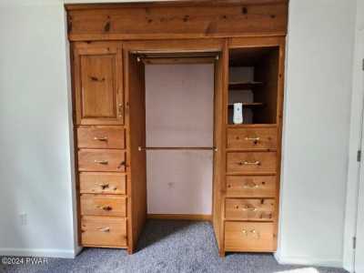 Home For Sale in Dingmans Ferry, Pennsylvania