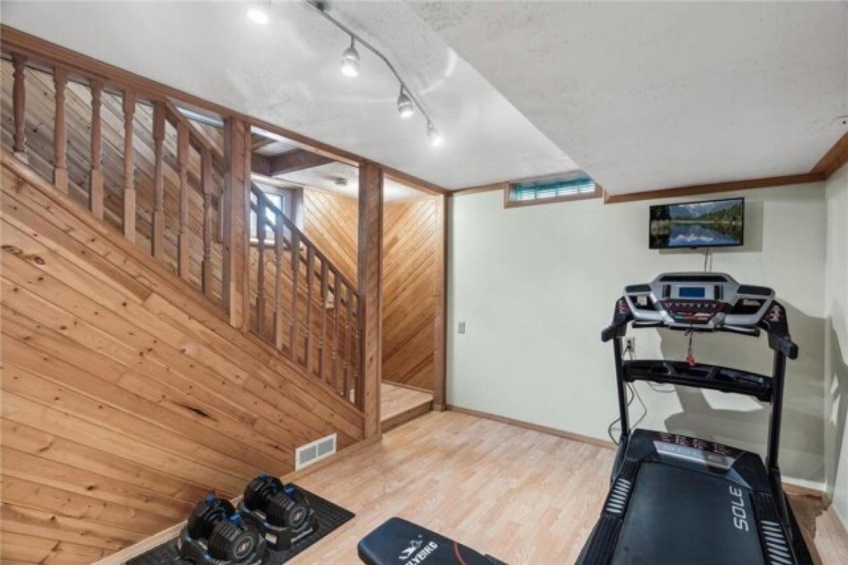 Picture of Home For Sale in Columbia Heights, Minnesota, United States