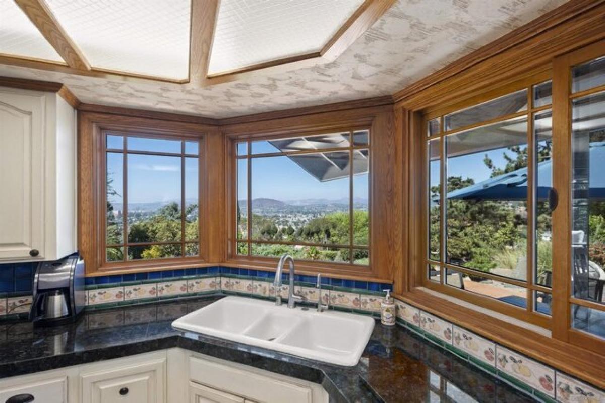 Picture of Home For Sale in El Cajon, California, United States