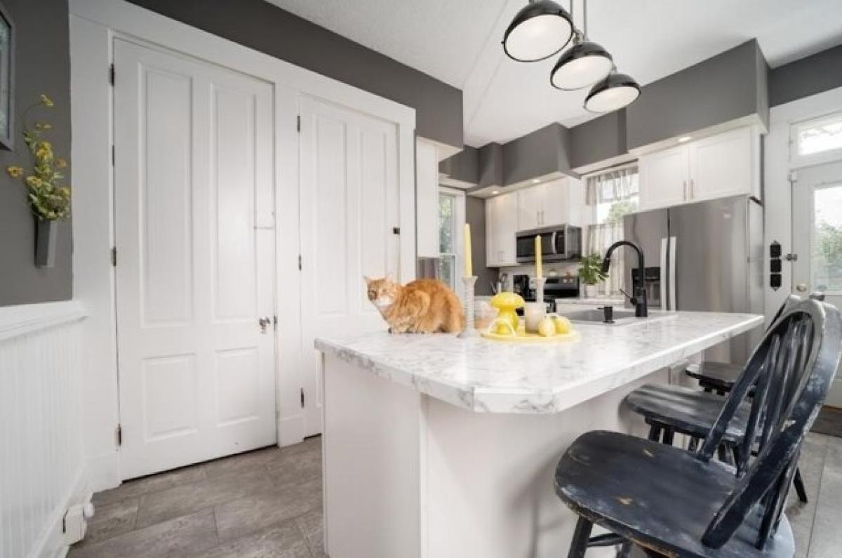 Picture of Home For Sale in Richmond, Indiana, United States