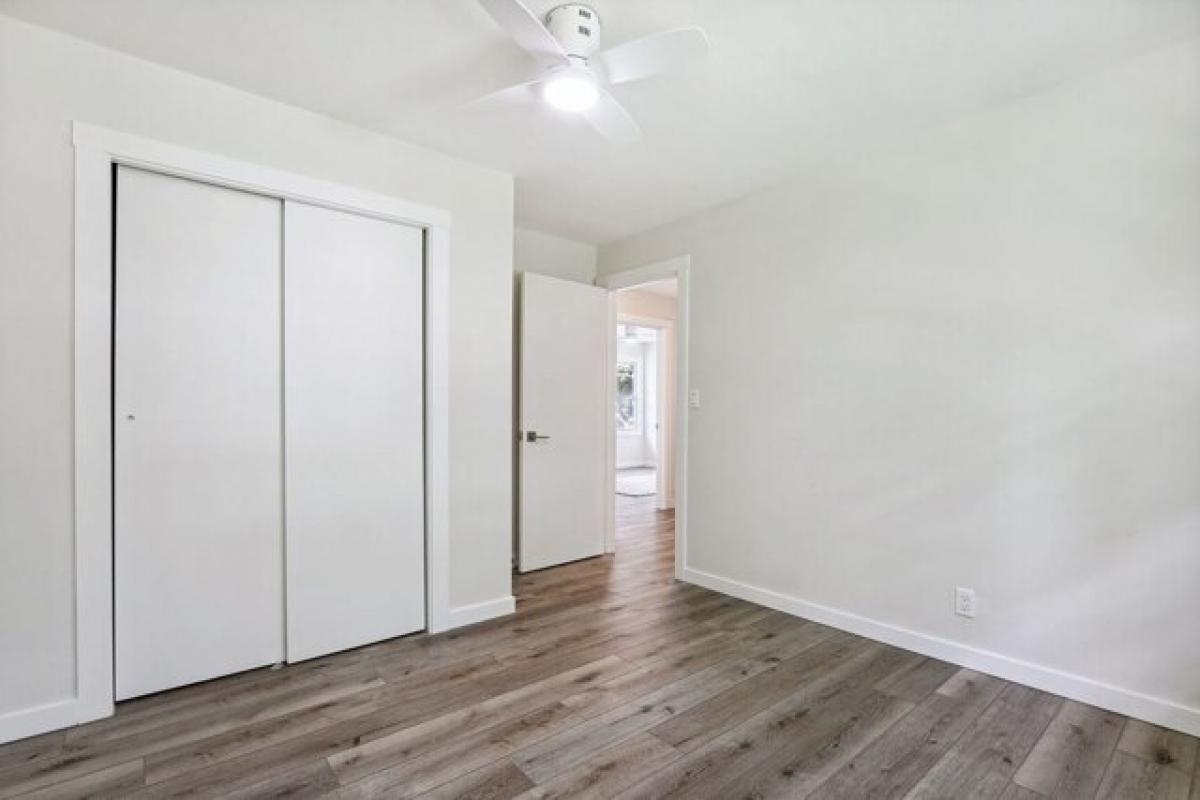 Picture of Home For Sale in Champaign, Illinois, United States