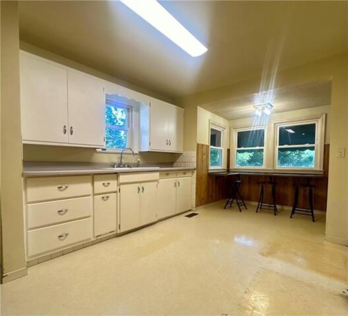 Picture of Home For Sale in Kansas City, Kansas, United States