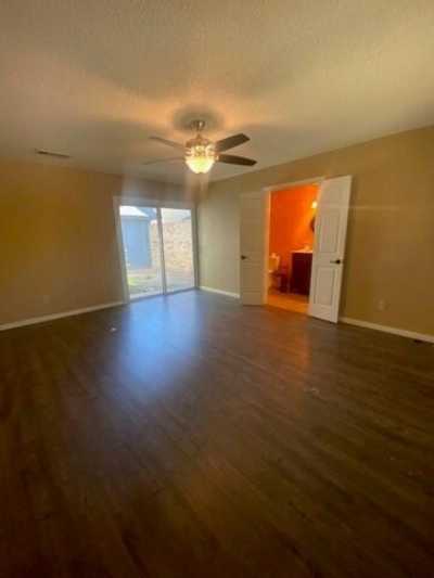 Home For Rent in Carrollton, Texas