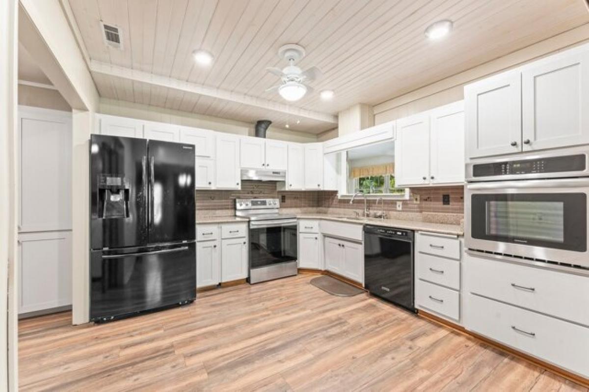 Picture of Home For Sale in Tracy City, Tennessee, United States