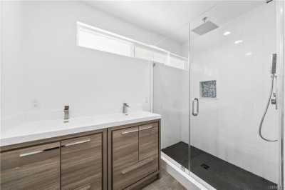 Home For Rent in Reseda, California