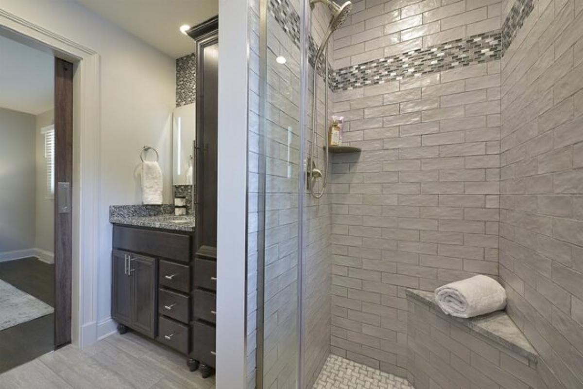 Picture of Home For Sale in Arlington Heights, Illinois, United States