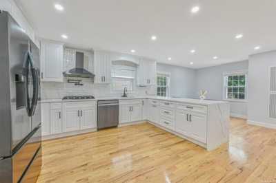 Home For Sale in Valley Stream, New York