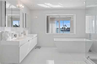 Home For Rent in North Bay Village, Florida