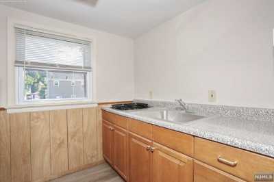 Home For Sale in Ridgefield, New Jersey