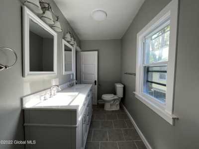 Home For Sale in Schenectady, New York