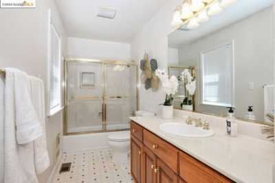 Home For Rent in Brentwood, California