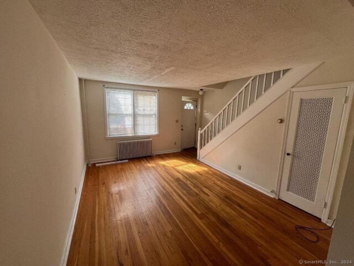 Picture of Home For Rent in Manchester, Connecticut, United States