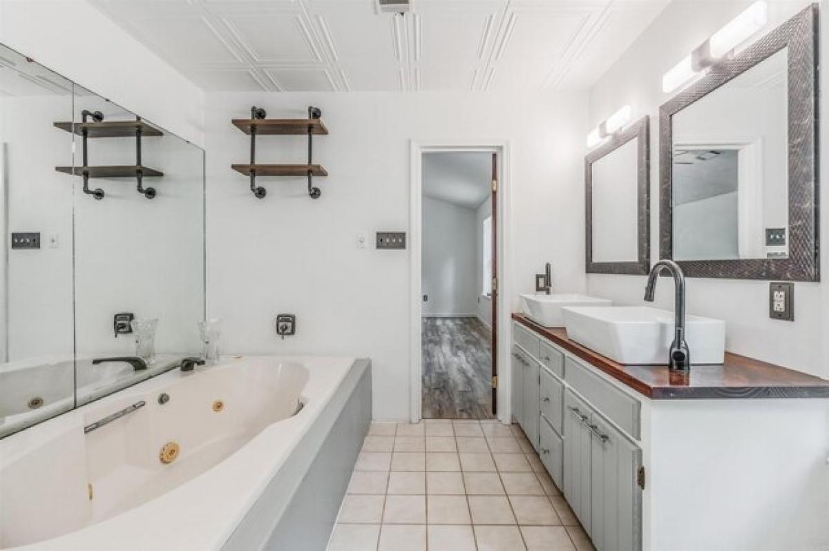 Picture of Home For Sale in Conway, Arkansas, United States