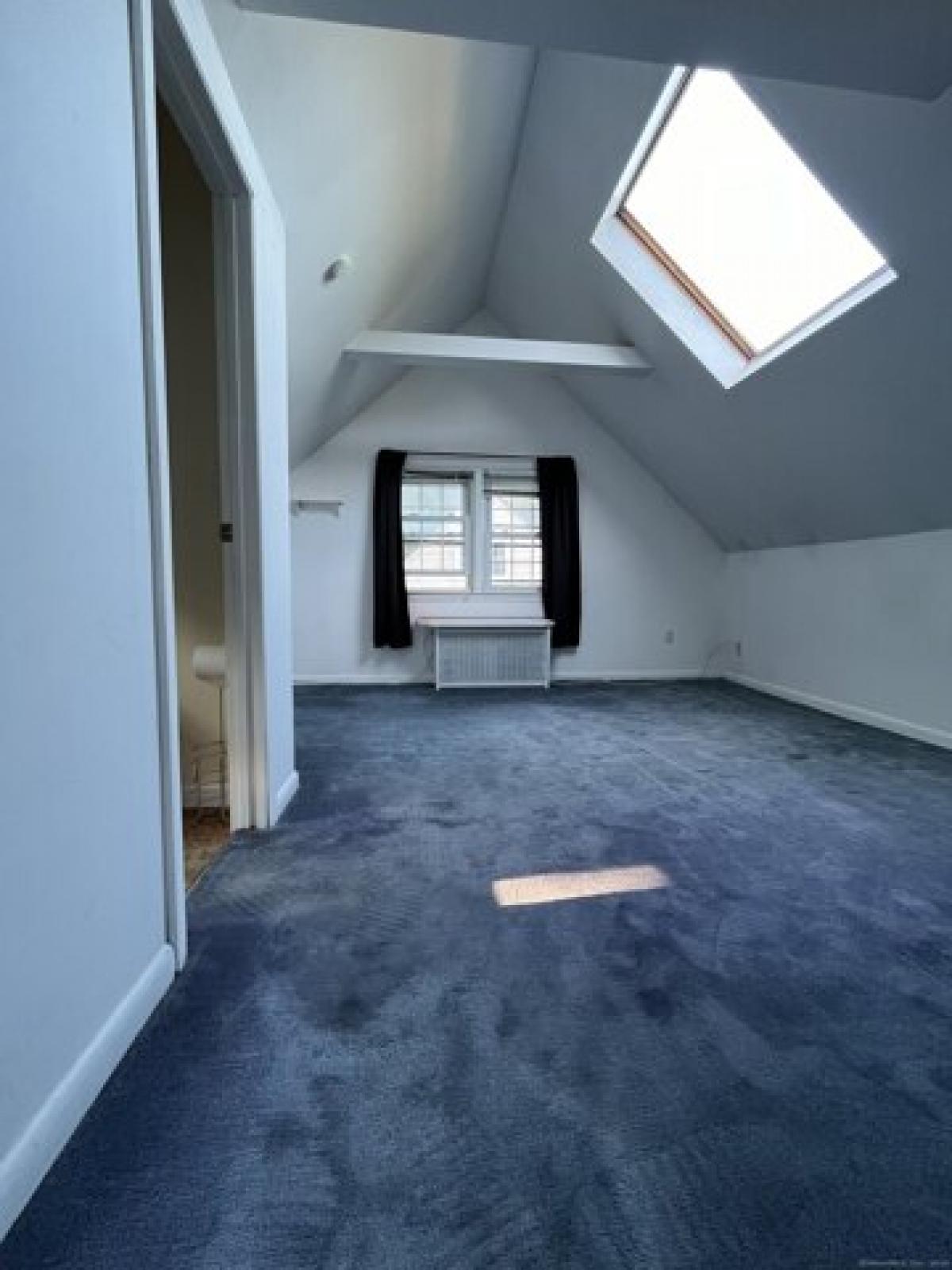 Picture of Home For Sale in Hamden, Connecticut, United States