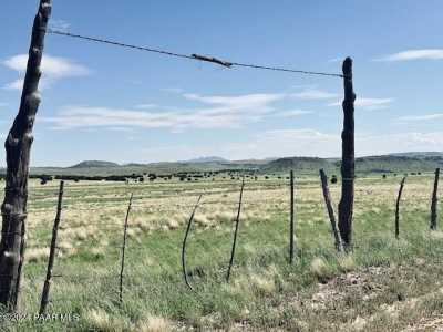 Residential Land For Sale in Seligman, Arizona