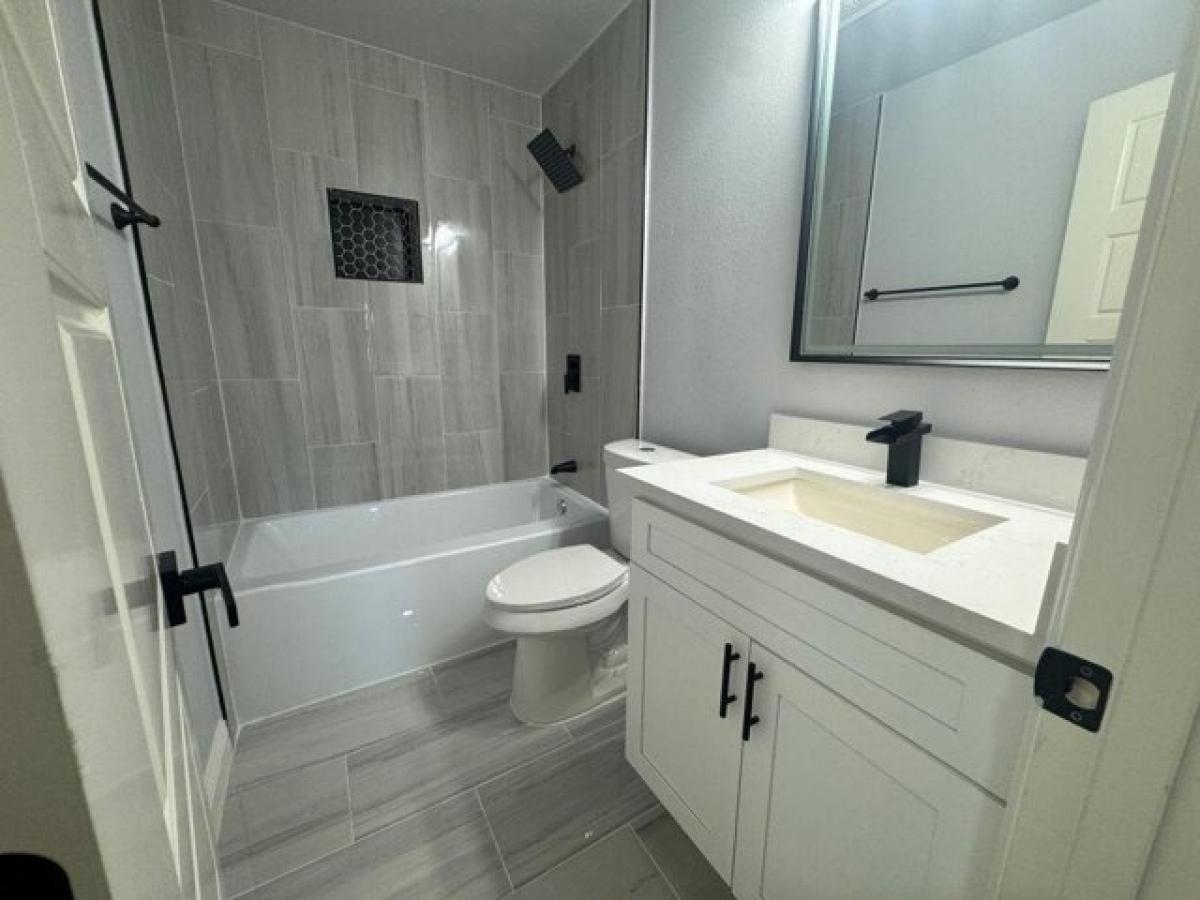 Picture of Home For Sale in Crandall, Texas, United States