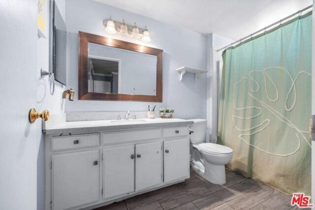 Picture of Home For Sale in Pomona, California, United States