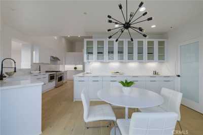 Home For Sale in Pasadena, California