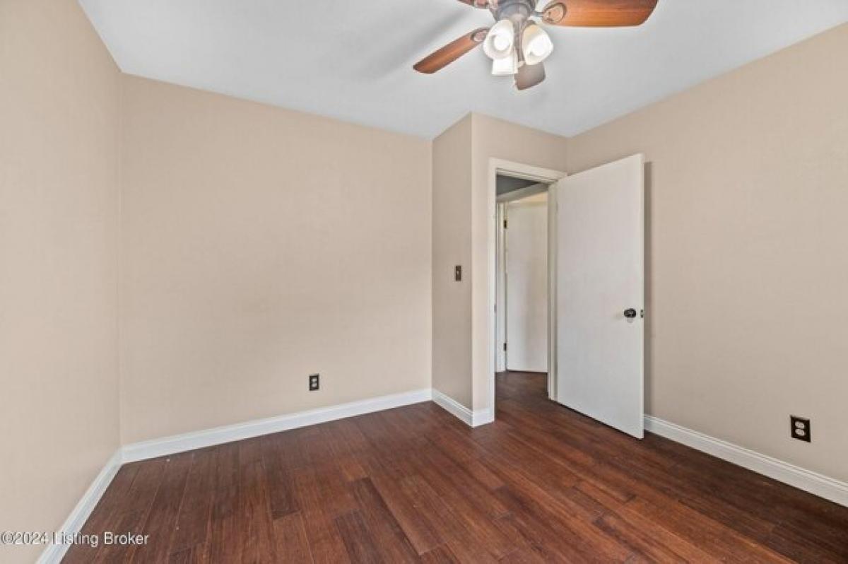 Picture of Home For Sale in Louisville, Kentucky, United States