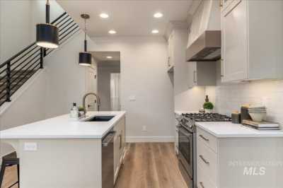 Home For Sale in Eagle, Idaho