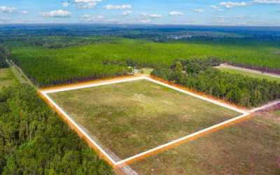 Residential Land For Sale in Live Oak, Florida