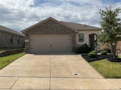 Home For Sale in Crandall, Texas