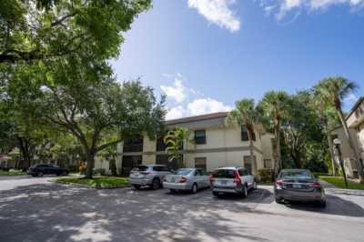 Home For Sale in Coconut Creek, Florida