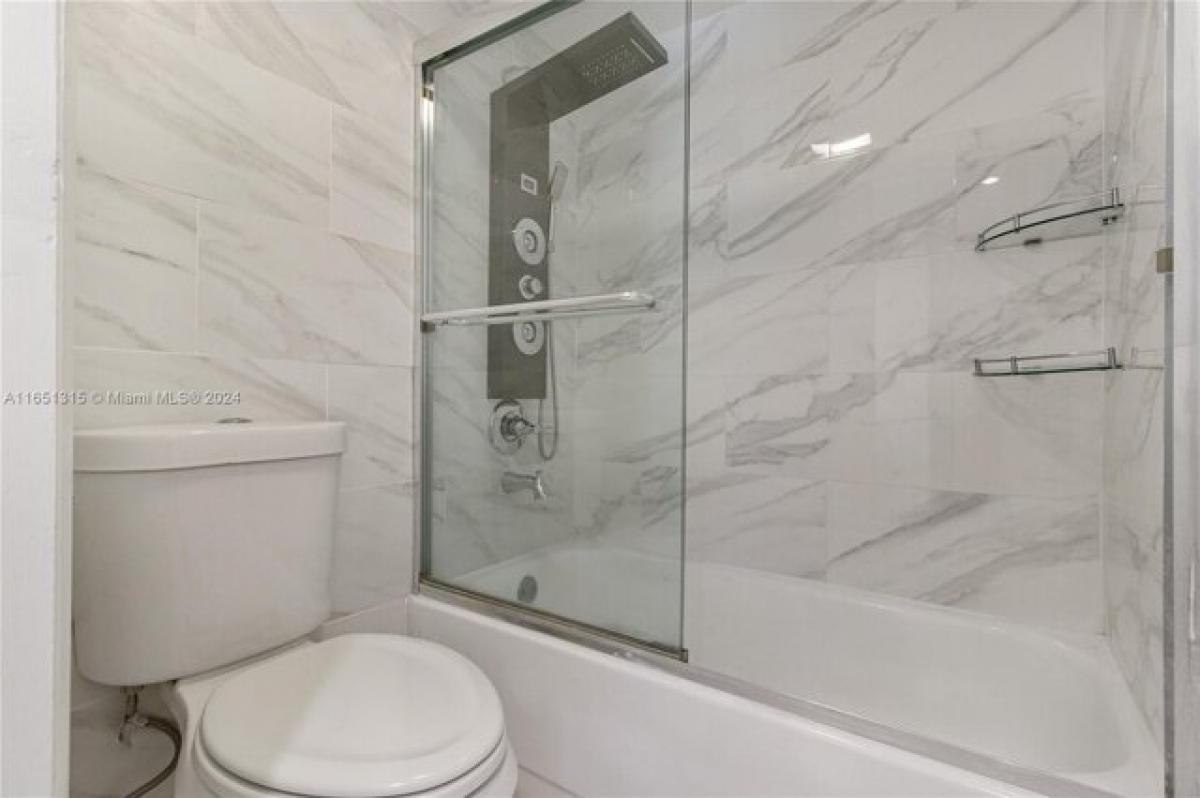 Picture of Home For Sale in Aventura, Florida, United States