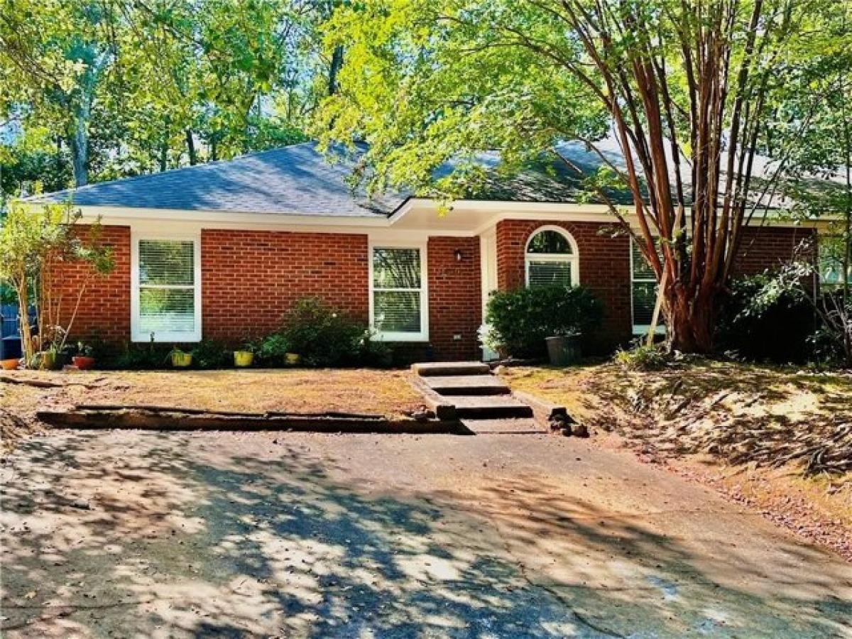 Picture of Home For Sale in Auburn, Alabama, United States