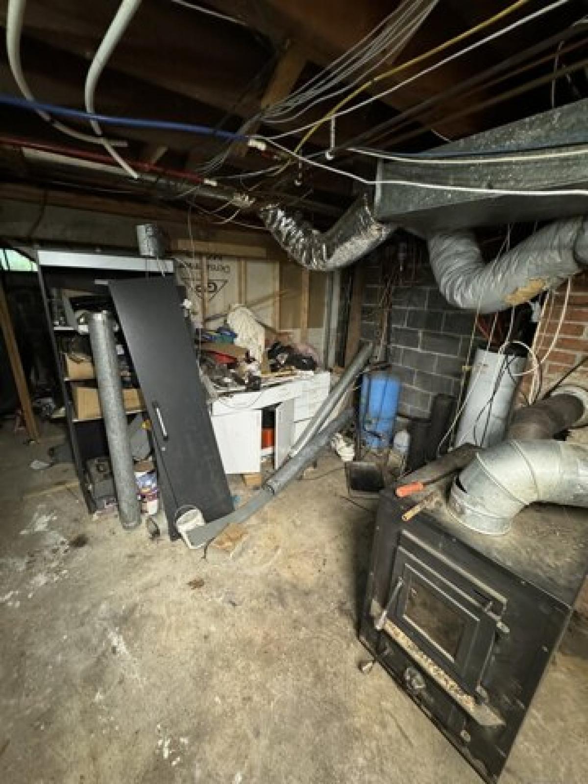 Picture of Home For Sale in Stafford, Connecticut, United States