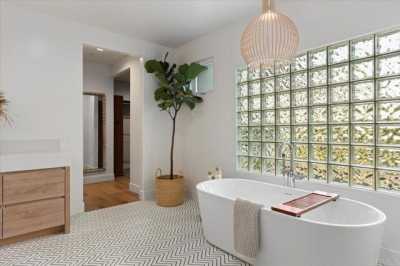 Home For Sale in Encinitas, California