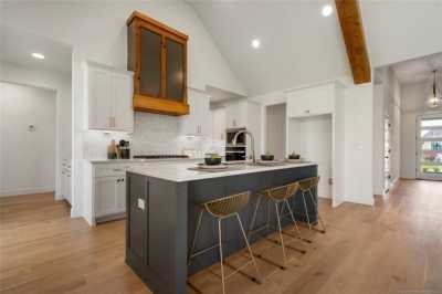 Home For Sale in Glenpool, Oklahoma