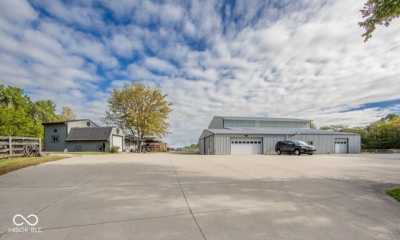 Home For Sale in Pendleton, Indiana