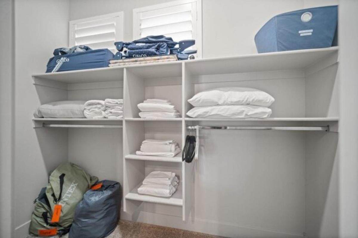 Picture of Home For Sale in Santa Clara, Utah, United States