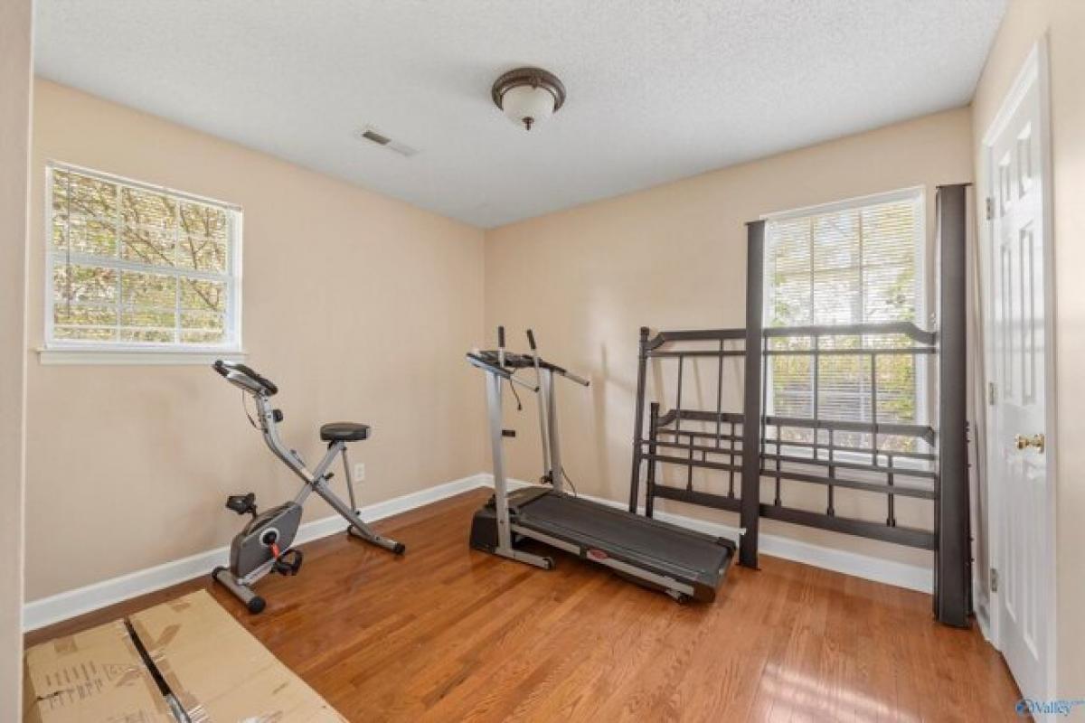 Picture of Home For Sale in Toney, Alabama, United States