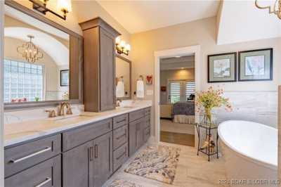 Home For Sale in Linn Creek, Missouri