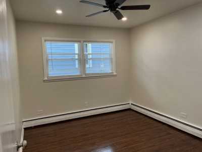 Home For Rent in Mundelein, Illinois