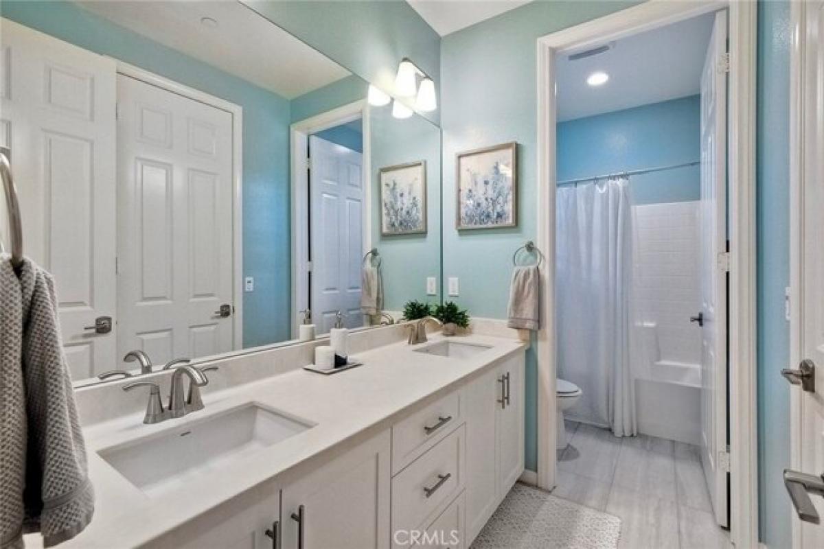 Picture of Home For Sale in San Marcos, California, United States