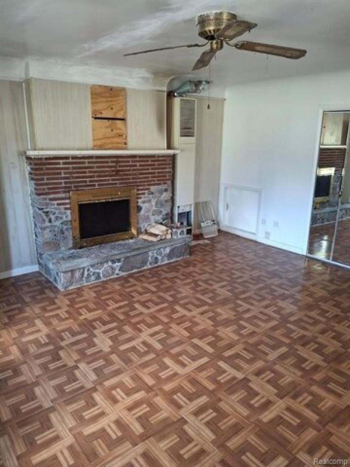 Picture of Home For Sale in Troy, Michigan, United States