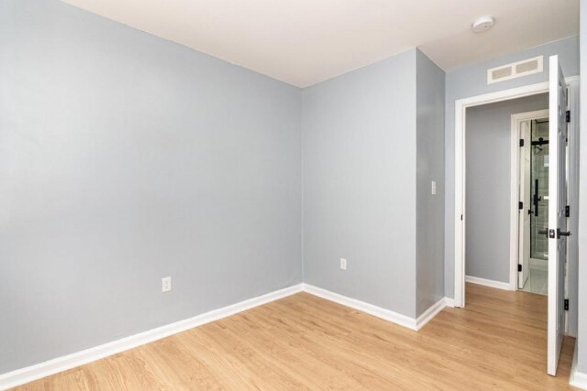 Picture of Home For Sale in Ypsilanti, Michigan, United States