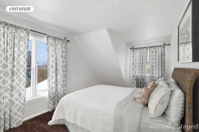 Home For Sale in Southampton, New York