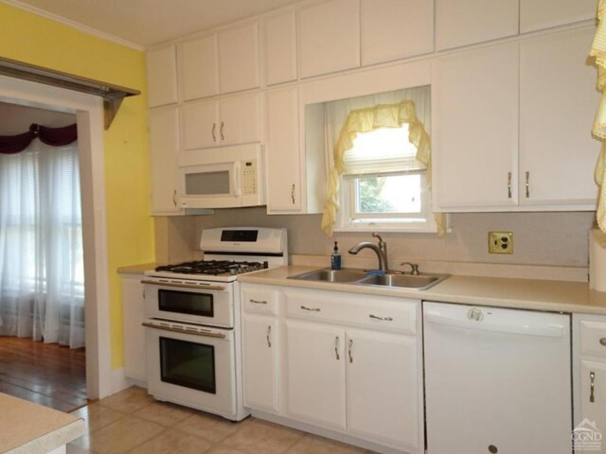 Picture of Home For Sale in Claverack, New York, United States