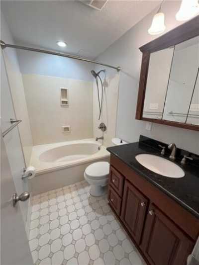 Home For Rent in Metairie, Louisiana