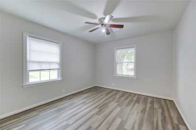 Home For Rent in Highlands, Texas