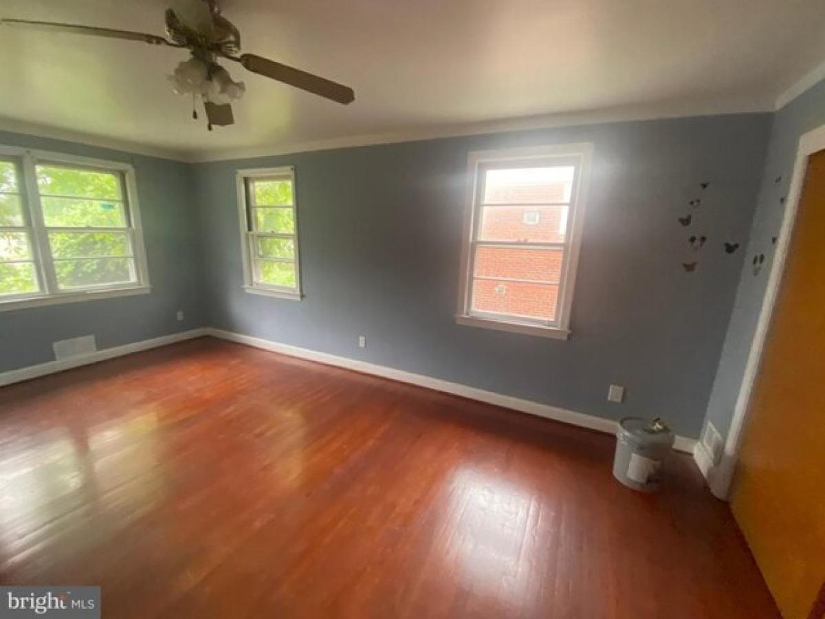 Picture of Home For Sale in Temple Hills, Maryland, United States