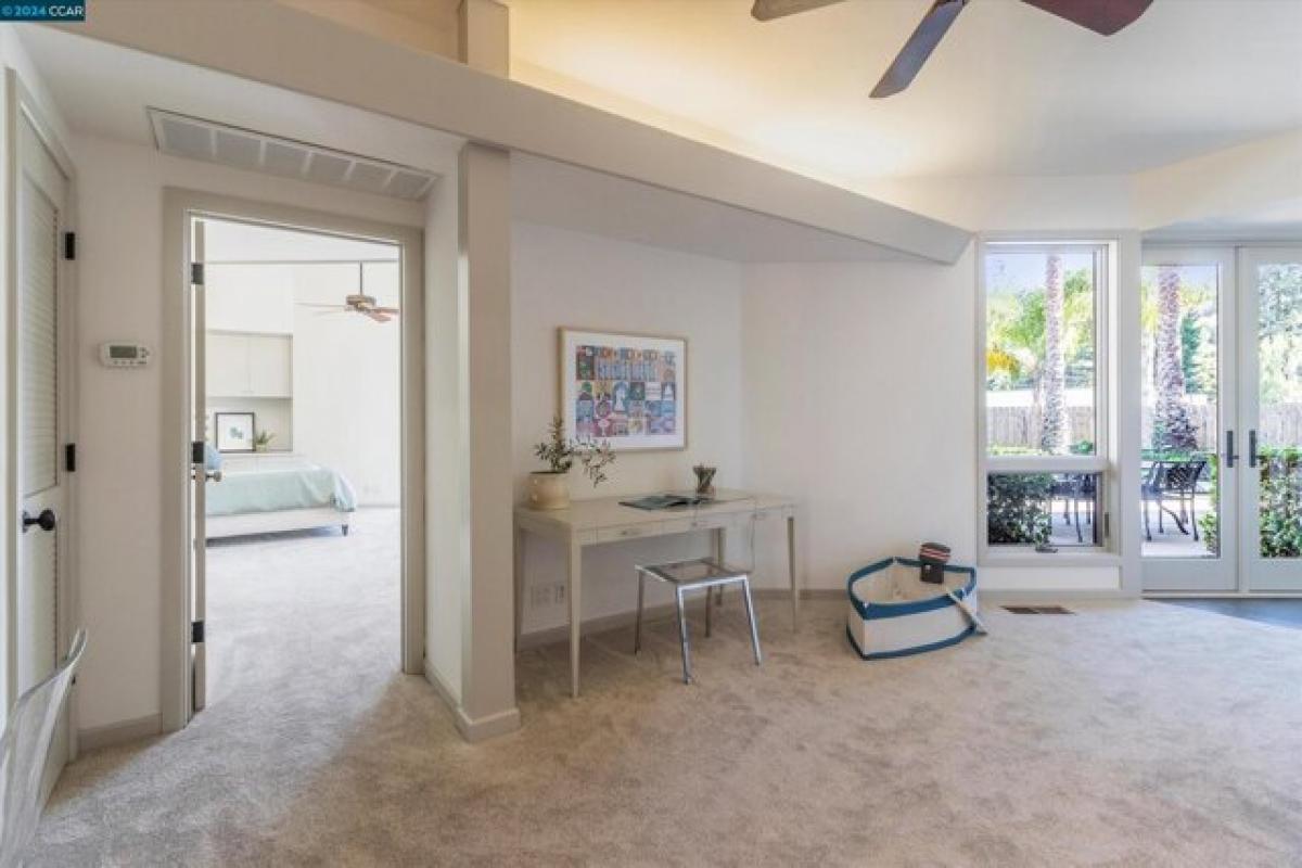 Picture of Home For Sale in Moraga, California, United States