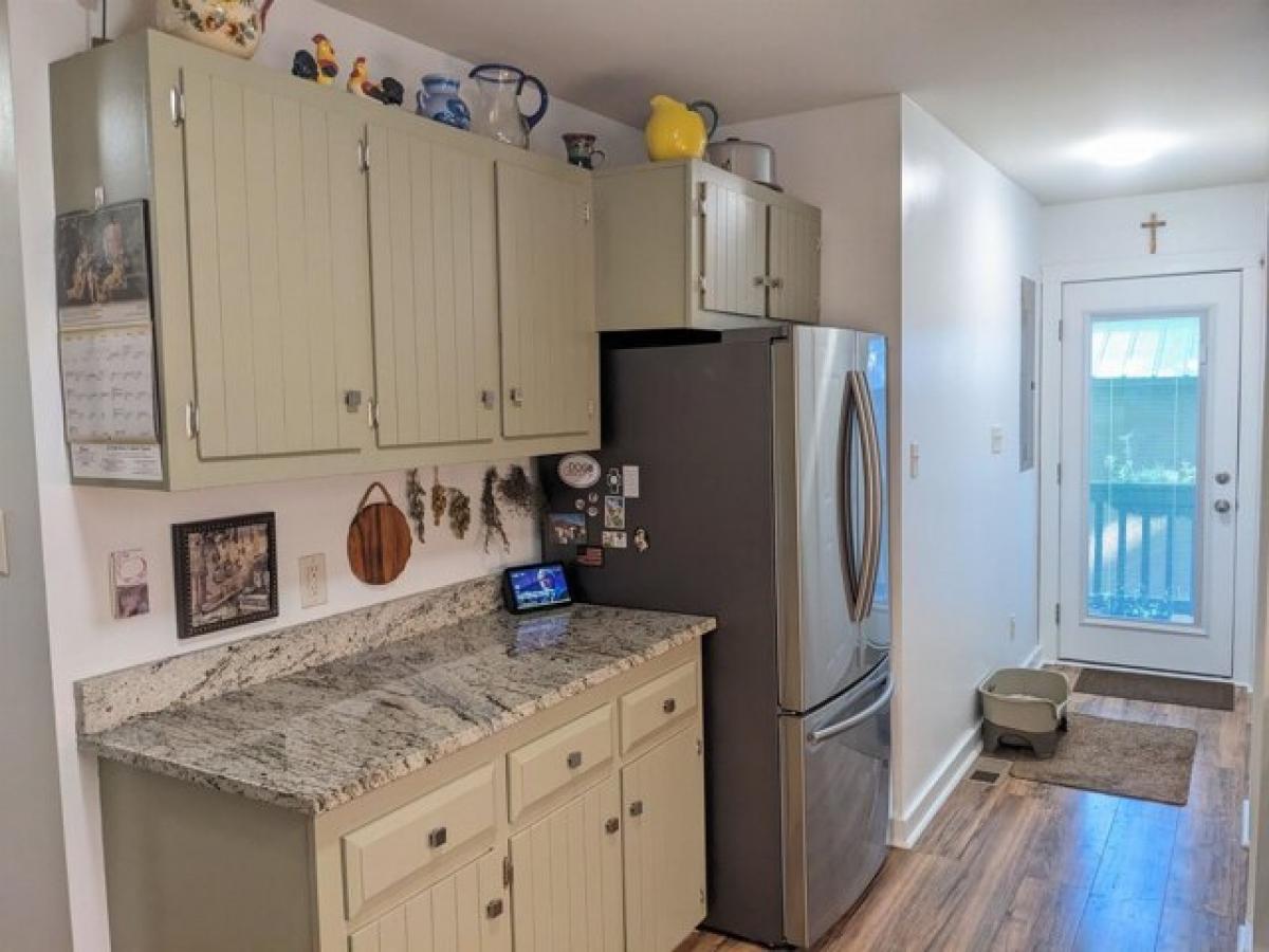 Picture of Home For Sale in Basye, Virginia, United States