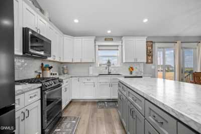 Home For Sale in Williston, North Dakota