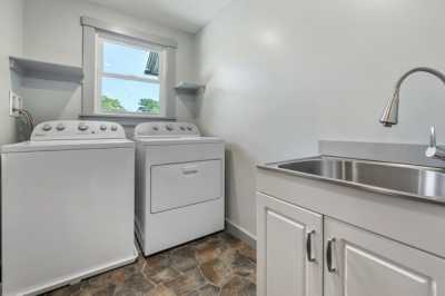 Home For Sale in Sunapee, New Hampshire