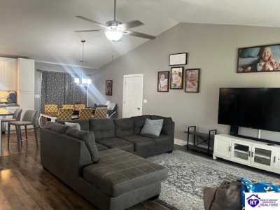 Home For Sale in Campbellsville, Kentucky